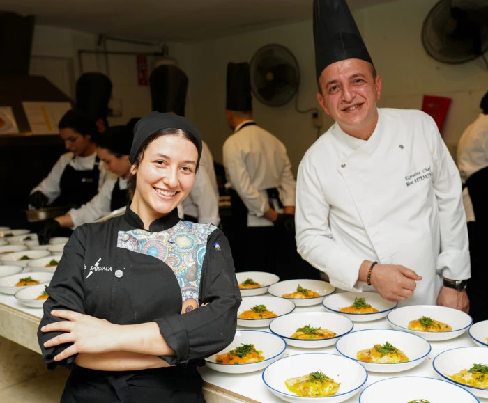 İbrahim Çeçen Vakfı Zirvenin Şefleri Projesiyle Gençlerin Yanında