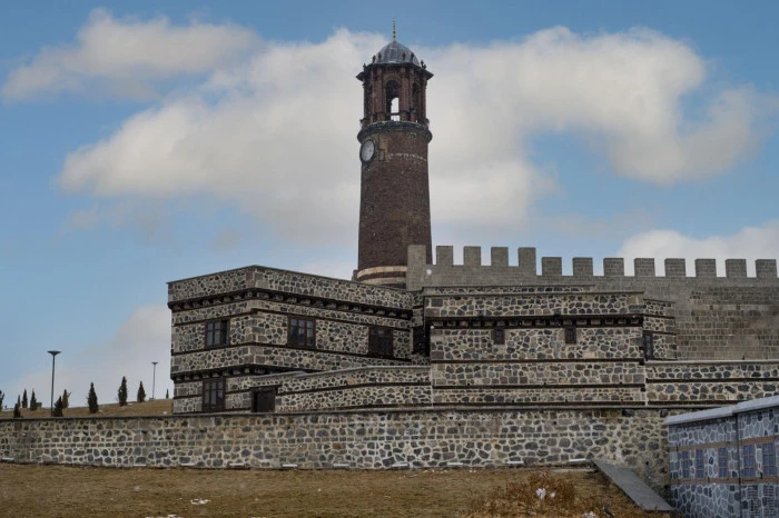 ERZURUM&rsquo;  K&Uuml;LT&Uuml;R, SANAT VE GASTRONOMİ SER&Uuml;VENİ