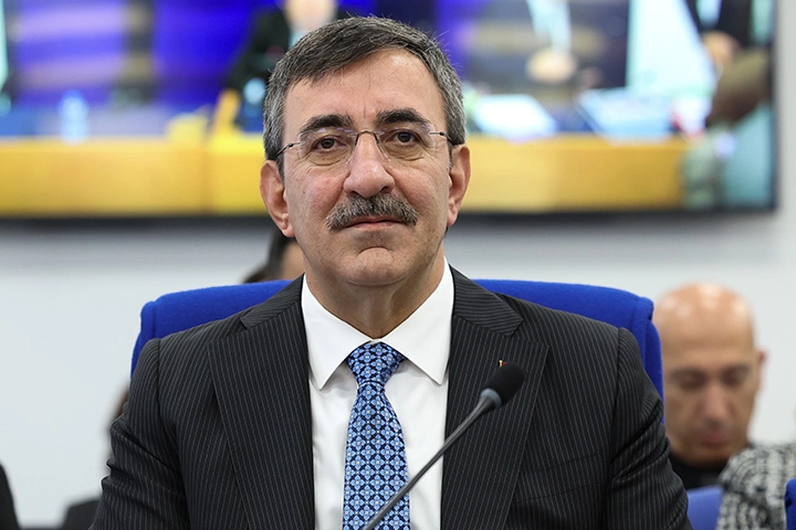 Girne a&ccedil;ıklarındaki gemi kazasına Cevdet Yılmaz&rsquo;dan a&ccedil;ıklama... Her t&uuml;rl&uuml; desteği sağlıyoruz