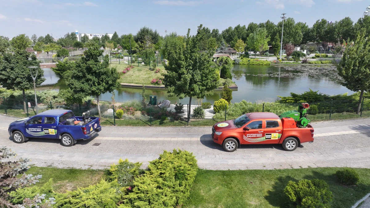31 İL&Ccedil;EDE 859 MAHALLEDE U&Ccedil;KUN VE LARVA M&Uuml;CADELESİ