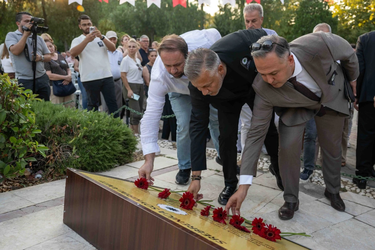 31 yıl &ouml;nce katledilen 8 bin 372 Bosnalı M&uuml;sl&uuml;man Bornova'da anıldı