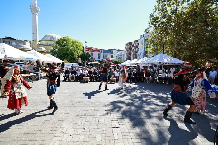 39. AHİLİK HAFTASI EFES SEL&Ccedil;UK&rsquo;TA T&Ouml;RENLE KUTLANDI
