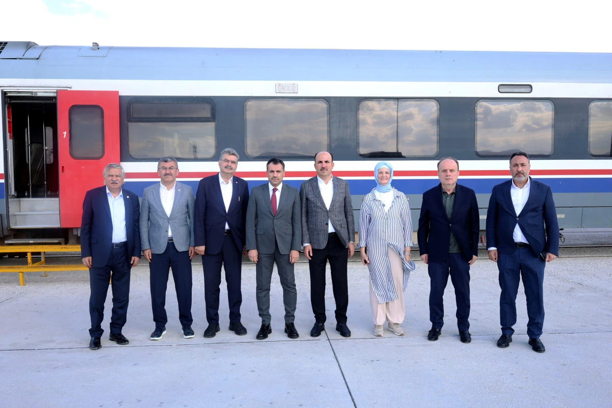 AK PARTİ KONYA MİLLETVEKİLLERİ, BAŞKAN ALTAY VE İL BAŞKANI &Ouml;ZG&Ouml;K&Ccedil;EN RAYLI SİSTEM PROJELERİNİ İNCELEDİ