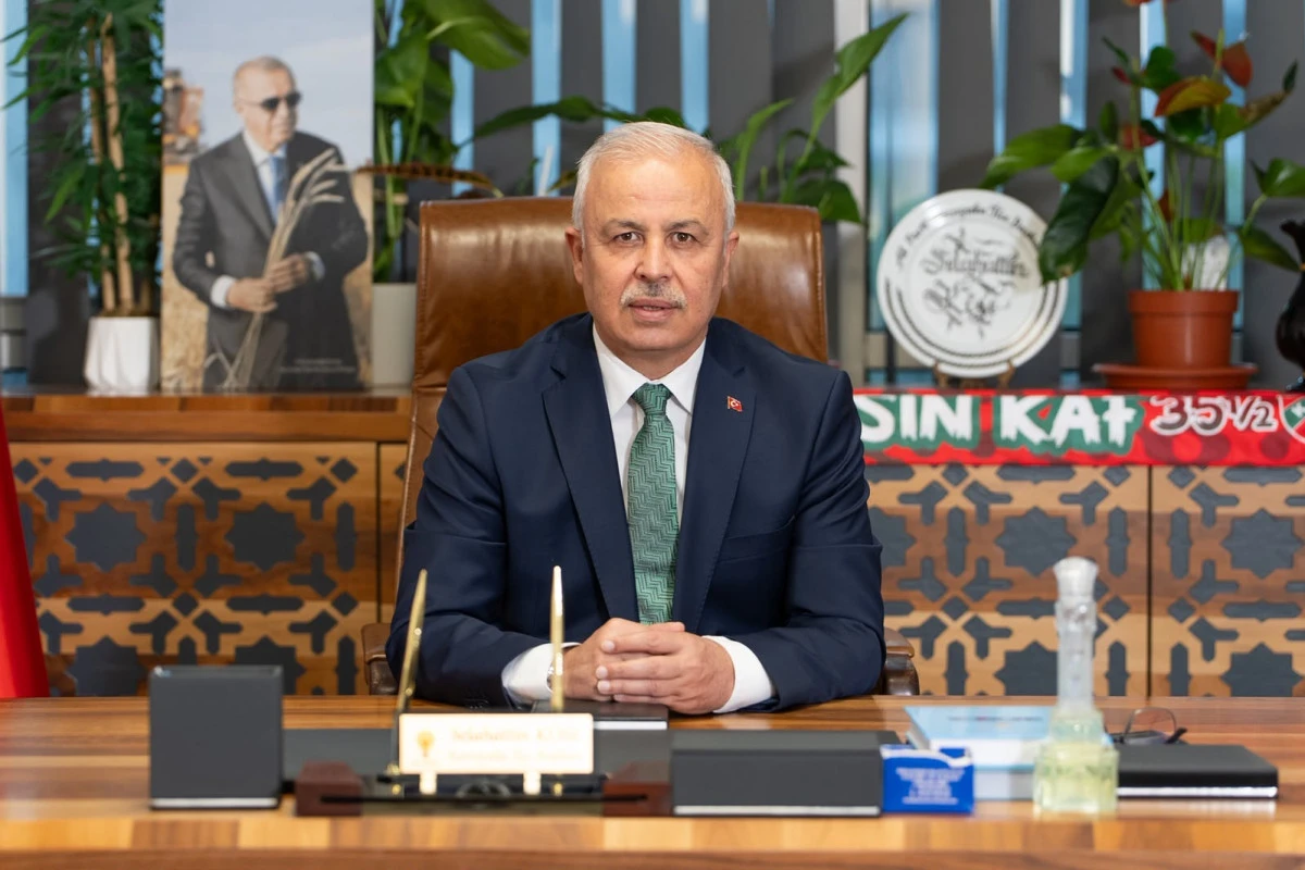 AK Partili K&ouml;se'den, Karşıyaka Belediye Başkanı'na sert stad &ccedil;ıkışı!