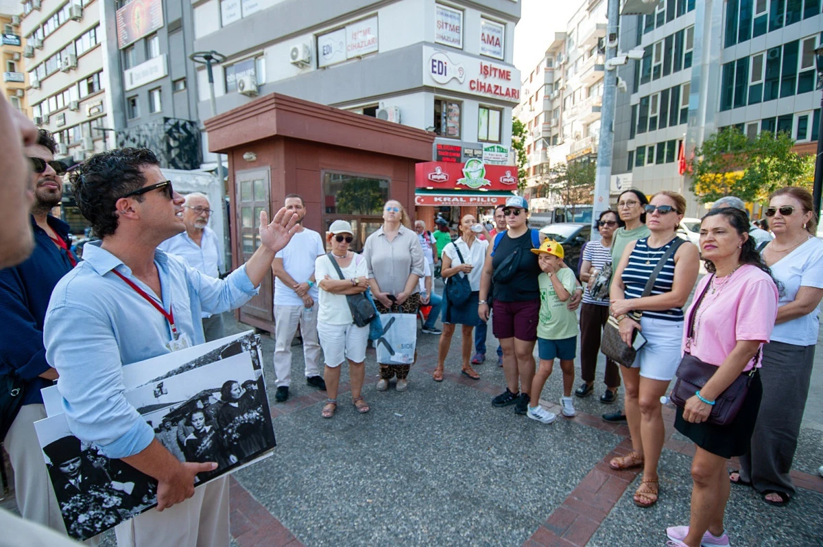 &lsquo;Atat&uuml;rk&rsquo;&uuml;n Adımlarıyla Karşıyaka&rsquo; rotasında turlar başladı