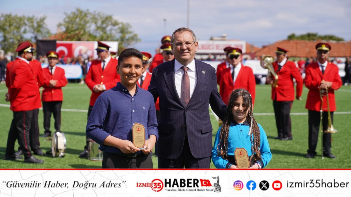 AYVALIK&rsquo;TA 23 NİSAN COŞKUSU