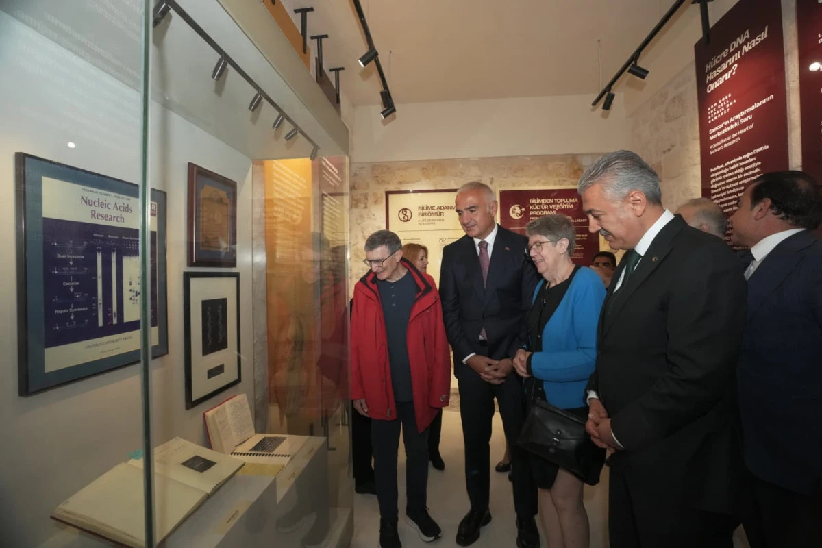 BAKAN ERSOY&rsquo;DAN AZİZ SANCAR&rsquo;A B&Uuml;Y&Uuml;K VEFA: BABA OCAĞI BİLİMİN YUVASI OLACAK