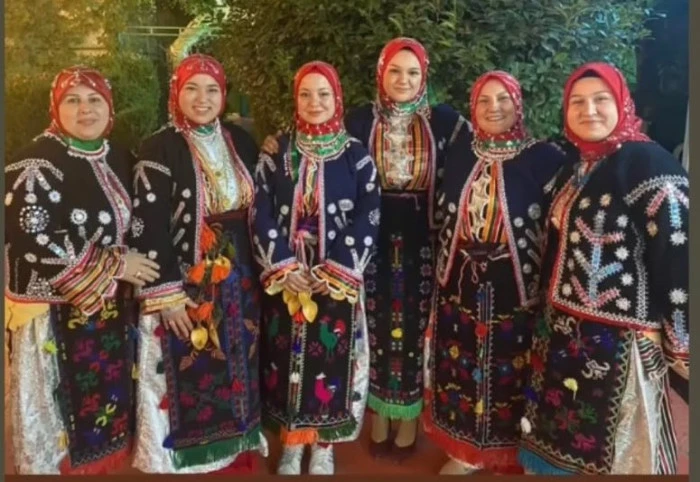 Balıkesirliler Derneği&rsquo;nden Manisa&rsquo;da Y&ouml;r&uuml;k Şalvar Gecesi