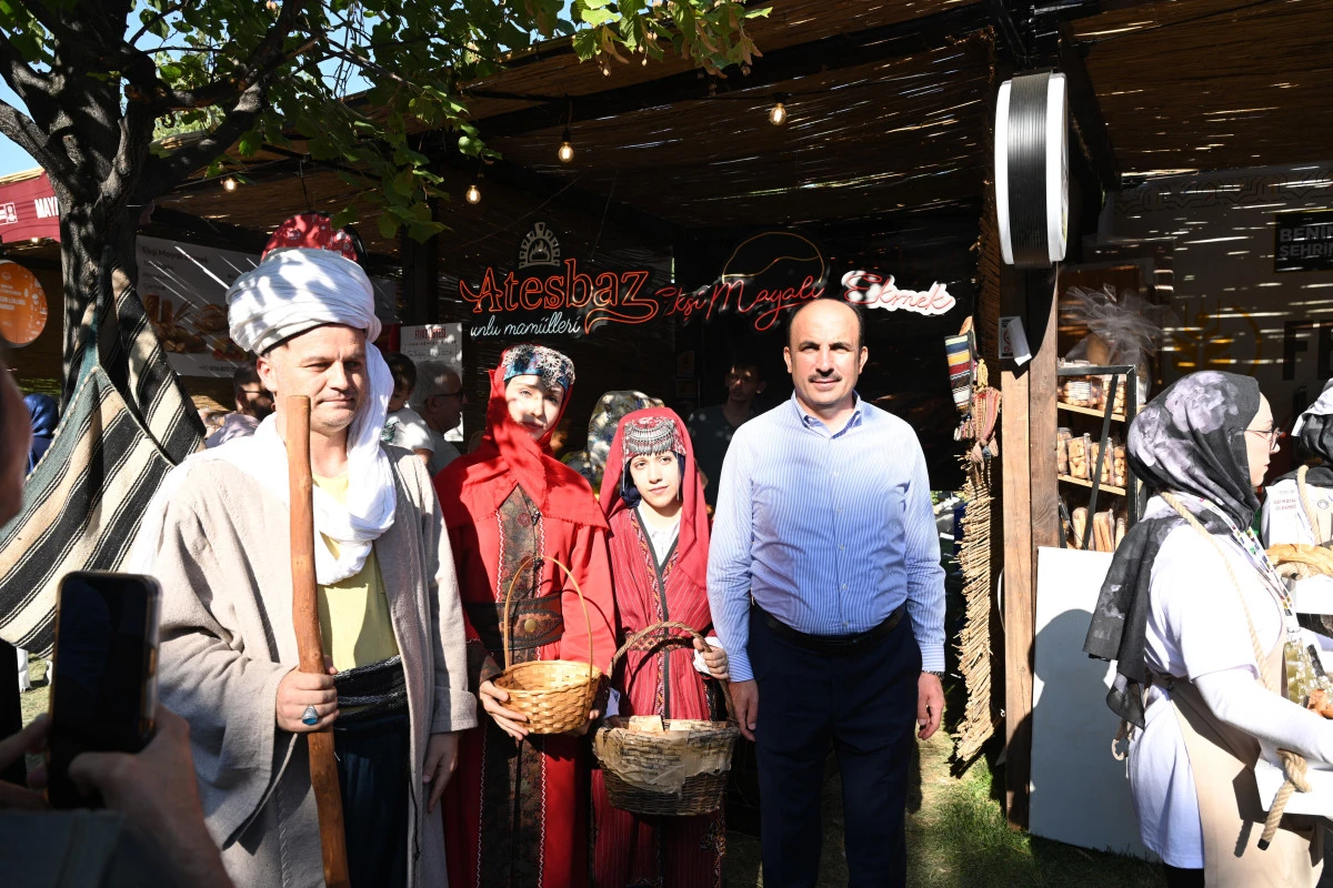 BAŞKAN ALTAY, 4. GASTROFEST&rsquo;E KATILAN ZİYARET&Ccedil;İLERE, ŞEFLERE VE ESNAFA TEŞEKK&Uuml;R ETTİ