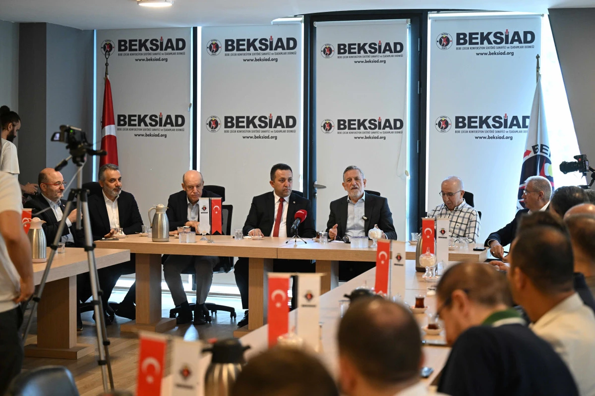 Başkan İbrahim Burkay BEKSİAD &Uuml;yeleriyle Bir Araya Geldi