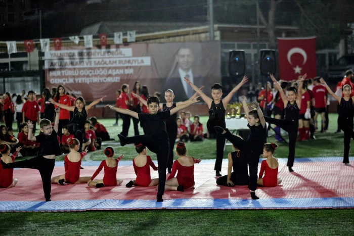 BAYRAKLI&rsquo;DA SPOR SEZONU COŞKUYLA BAŞLADI
