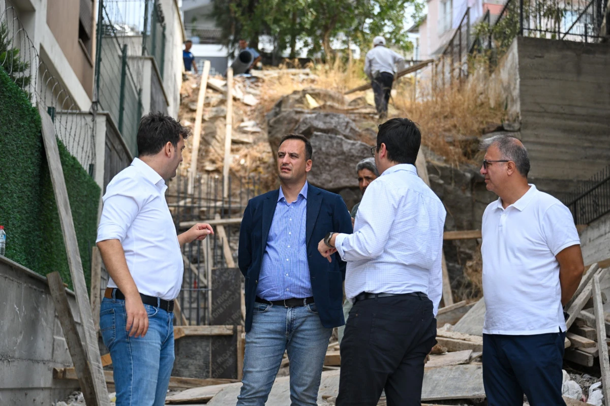Bornova&rsquo;da &ccedil;ifte merdiven hamlesi