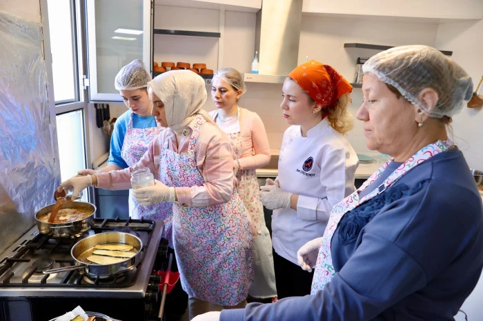 Buca&rsquo;da hobiden mesleğe uzanan yolculuk