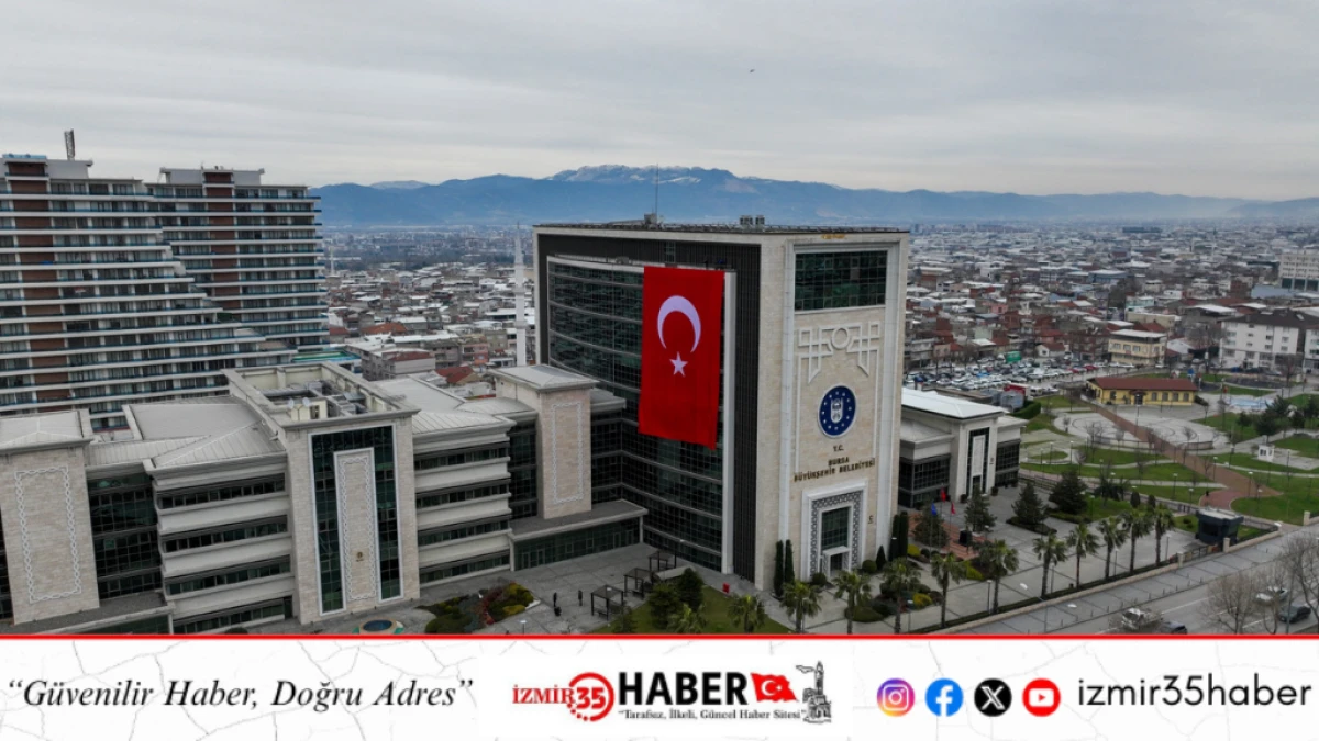 Bursa T&uuml;rk bayraklarıyla donatıldı