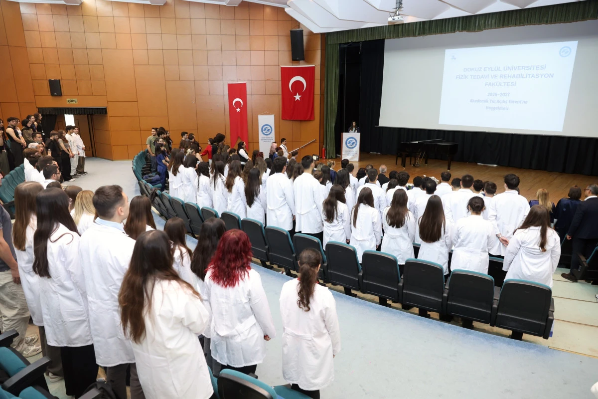 DE&Uuml;&rsquo;DE 2026-2027 AKADEMİK YILI İLK DERS HEYECANIYLA BAŞLADI