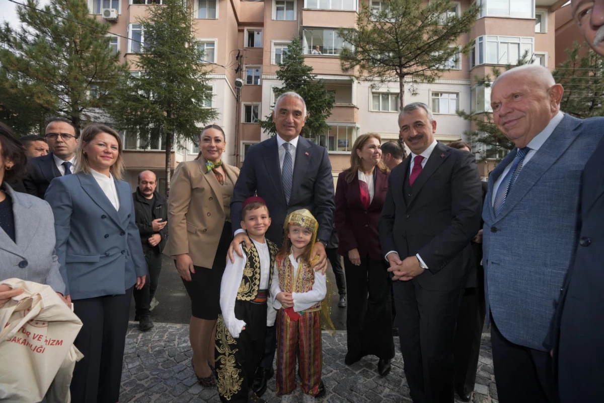 EDİRNE&rsquo;YE 8 BİN 812 METREKARELİK YENİ BİLGİ MERKEZİ