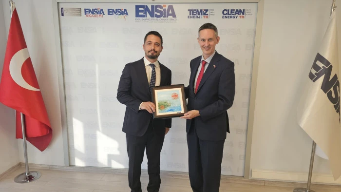 ENSİA ile İngiltere arasında temiz enerji k&ouml;pr&uuml;s&uuml;