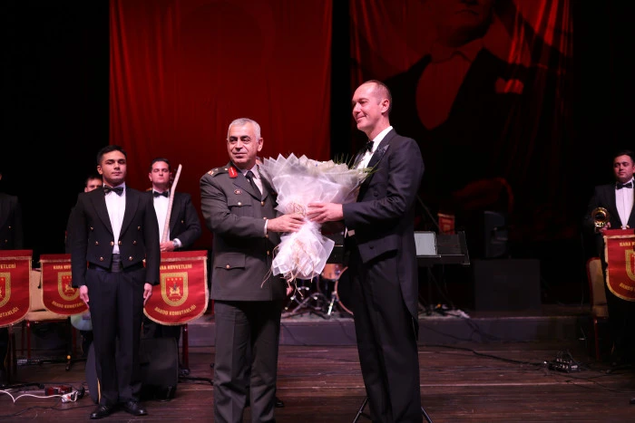 GASTROANTEP K&Uuml;LT&Uuml;R YOLU FESTİVALİ&rsquo;NİN İLK G&Uuml;N&Uuml;NDE ŞEHRİN DEĞERLERİ &Ouml;NE &Ccedil;IKTI