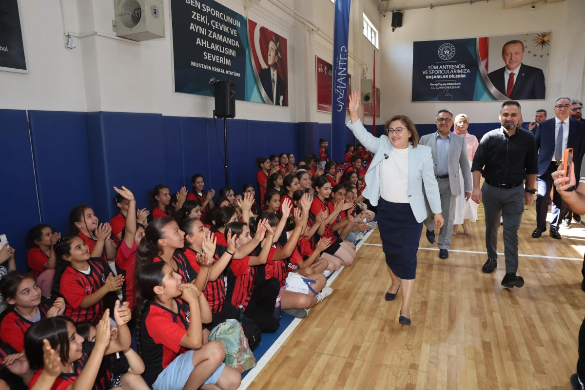 GAZİANTEP B&Uuml;Y&Uuml;KŞEHİR BELEDİYESİ YAZ OKULLARINI ZİYARET ETTİ