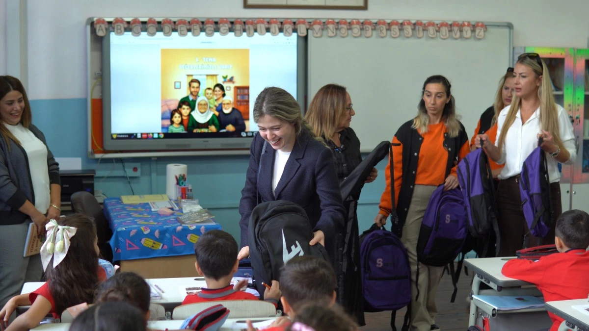 G&uuml;zelbah&ccedil;e Belediyesi&rsquo;nden &Ouml;ğrencilere Kırtasiye Desteği