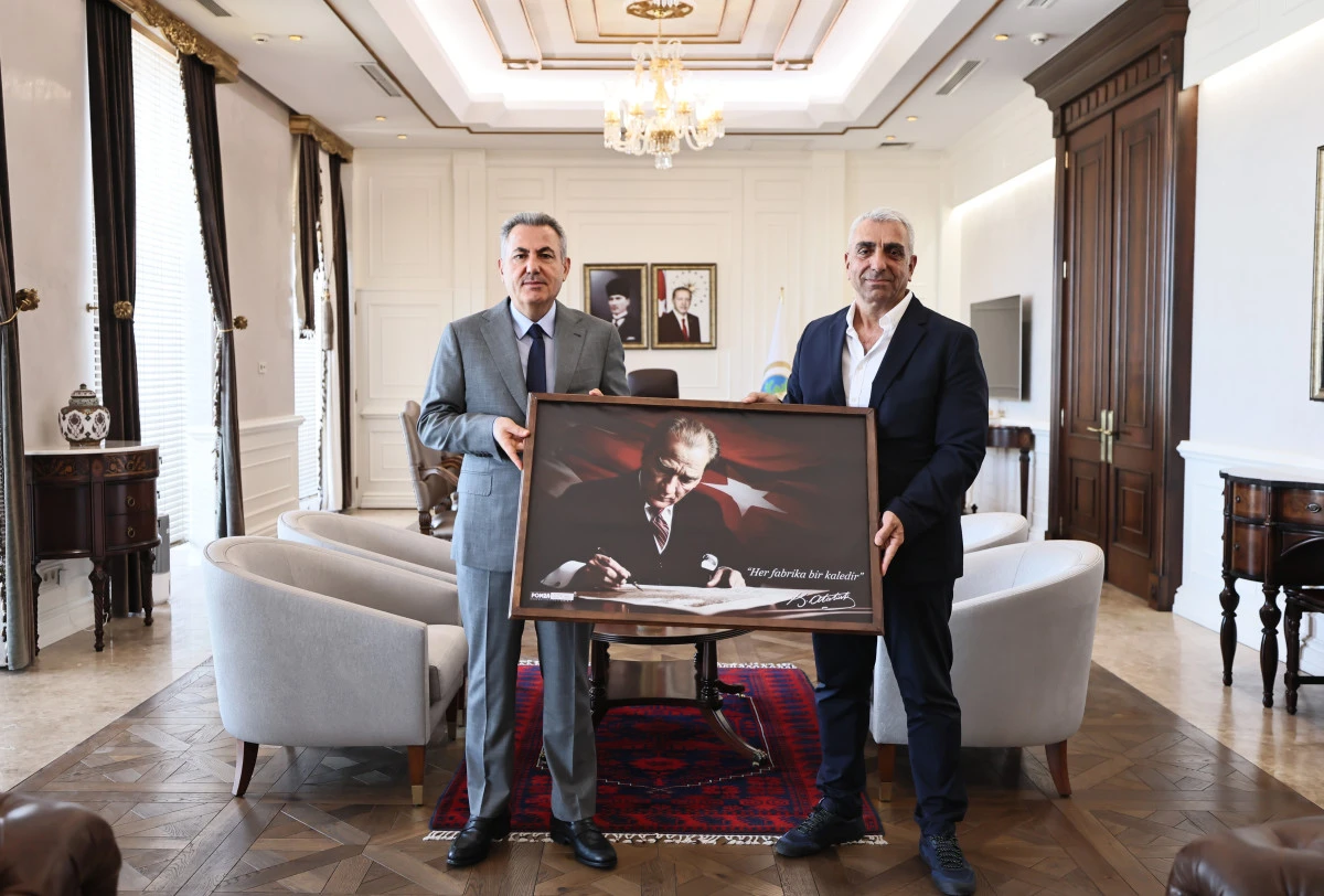 Hakan &Uuml;r&uuml;n&rsquo;den Vali Elban ve Norm Holding Başkanı Uysal&rsquo;a ziyaret
