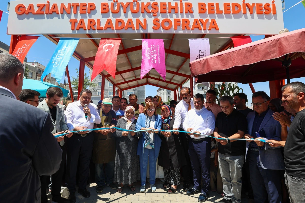 HAYDİ TARLADAN SOFRAYA PAZAR YERİNE KAVUŞTU