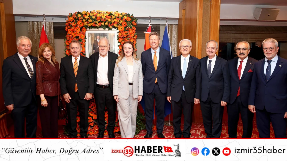 Hollanda ile Ticari ve K&uuml;lt&uuml;rel K&ouml;pr&uuml;ler G&uuml;&ccedil;leniyor