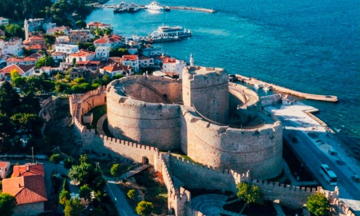 İNGİLTERE&rsquo;DEN T&Uuml;RKİYE&rsquo;YE PRESTİJLİ TURİZM &Ouml;D&Uuml;L&Uuml;