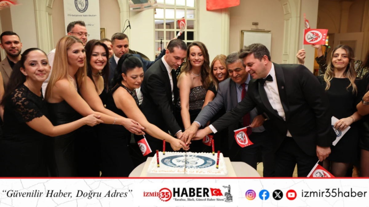 İT&Uuml; GVO İZMİR &Ouml;ğretmenler G&uuml;n&uuml;n&uuml; coşkuyla kutladı