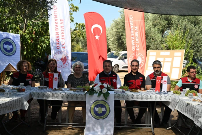İzmir İl Tarım ve Orman M&uuml;d&uuml;rl&uuml;ğ&uuml; Tezg&acirc;htan Tarlaya: Organik Tarım