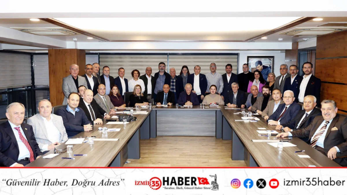 İzmir Sanayici ve İş İnsanları İftarda Buluştu