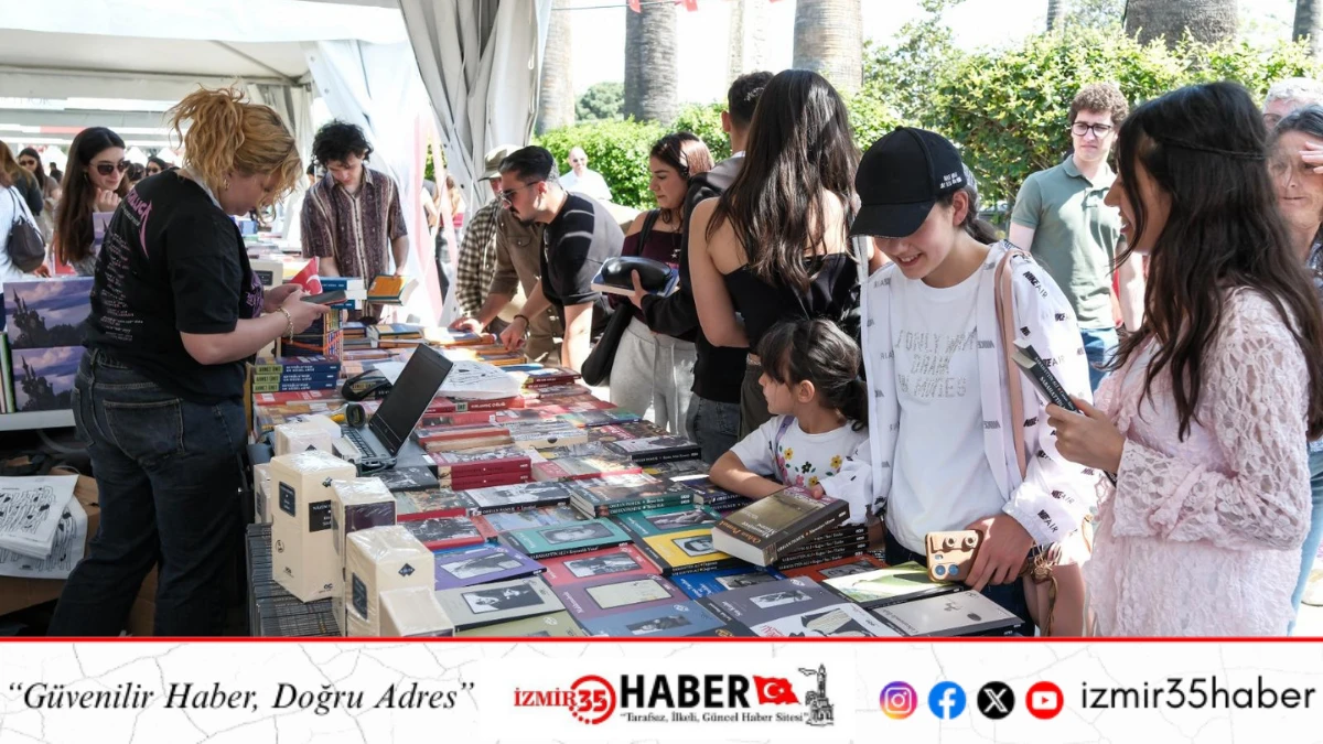 İzmir&rsquo;de edebiyatın kalbi K&uuml;lt&uuml;rpark&rsquo;ta attı
