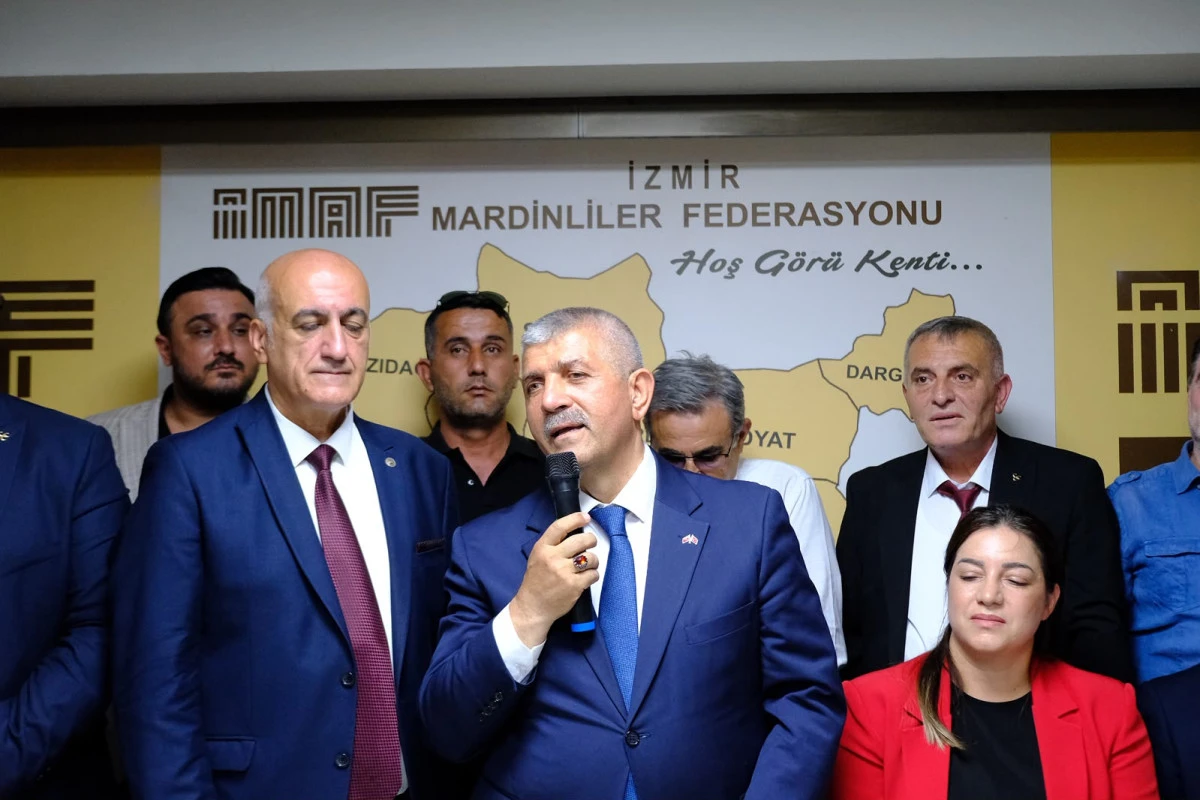 İZMİR&rsquo;DE MARDİNLİLER MHP&rsquo;YE KATILDI