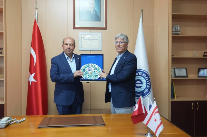 KKTC 5&rsquo;inci Cumhurbaşkanı Ersin Tatar&rsquo;dan E&Uuml; &Ccedil;eşme Turizm Fak&uuml;ltesine ziyaret