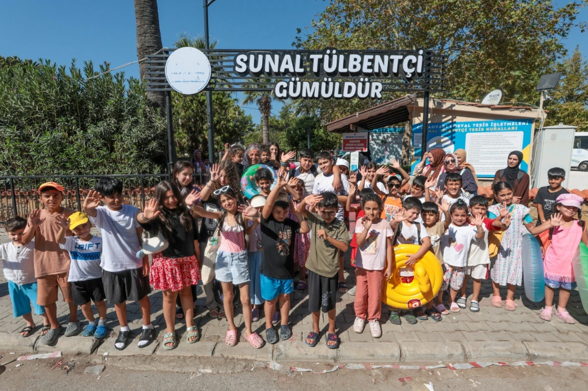Konaklı &ccedil;ocuklar ve kadınlar denizle buluşmaya devam ediyor