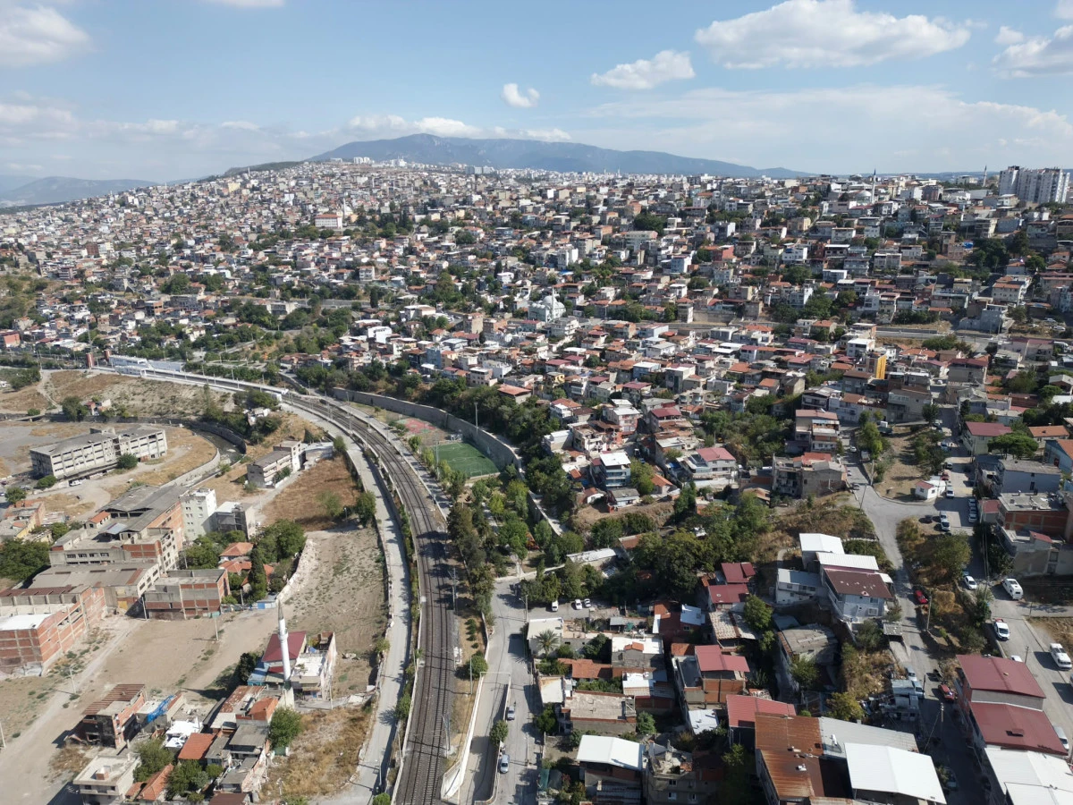 Konak&rsquo;ta Beştepeler i&ccedil;in tarihi d&ouml;n&uuml;ş&uuml;m adımı