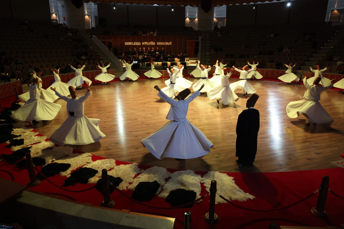 KONYA'DA &Ouml;L&Uuml;M&Uuml;NE CİNAYET TİYATROSEVERLERLE BULUŞTU 
