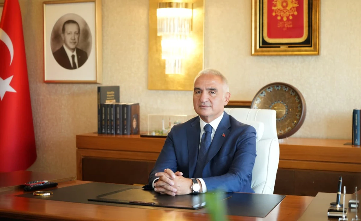K&Uuml;LH&Ouml;Y&Uuml;K&rsquo;TE 4 BİN YILLIK S&Uuml;RPRİZ! SEVGİ &Ccedil;İ&Ccedil;EĞİNİN BİLİNEN EN ESKİ TOHUM KALINTILARI BULUNDU