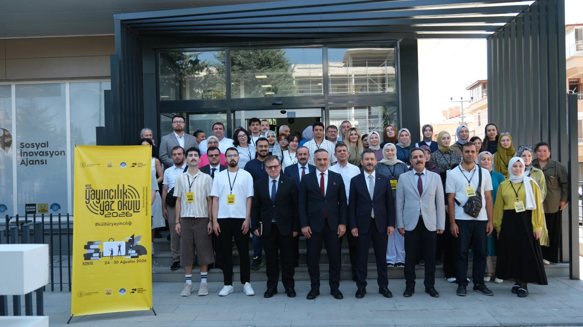 K&Uuml;LT&Uuml;R YAYINCILIĞI TEMASIYLA D&Uuml;ZENLENEN BEŞİNCİ YAYINCILIK YAZ OKULU TAMAMLANDI