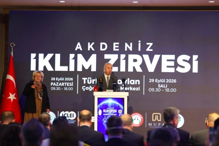 L&acirc;l Denizli, Akdeniz İklim Zirvesi&rsquo;nde &Ccedil;eşme&rsquo;nin iklim politikalarını anlattı