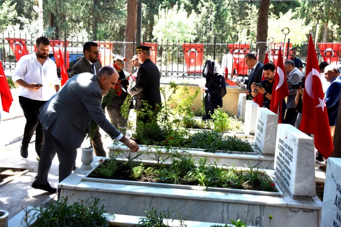 Manisa Valiliği 15 Temmuz Demokrasi ve Milli Birlik G&uuml;n&uuml; anma programı d&uuml;zenlendi