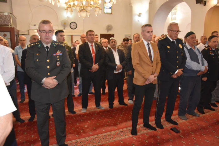 Manisa&rsquo;da 15 Temmuz Demokrasi ve Milli Birlik G&uuml;n&uuml; Mevlidi Şerif programı d&uuml;zenlendi.