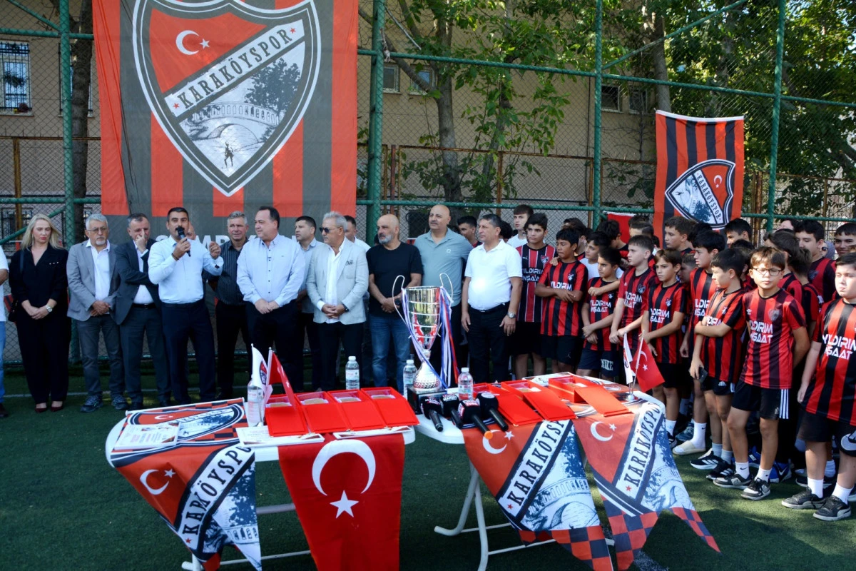 Manisa&rsquo;da Karak&ouml;yspor Yaz Okulları, SH&Ccedil;EK Halı Sahası&rsquo;nda ger&ccedil;ekleştirilen kapanış t&ouml;reniyle sona erdi