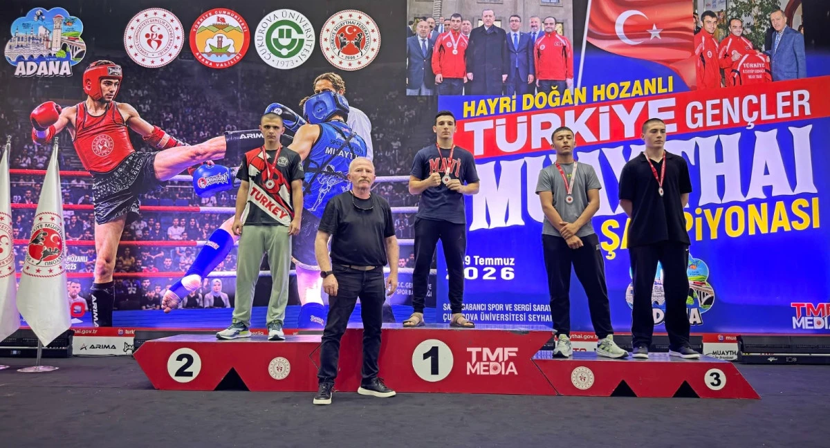 Manisalı Muaythaiciler, 1 g&uuml;m&uuml;ş, 2 bronz olmak &uuml;zere 3 madalya kazandı. 
