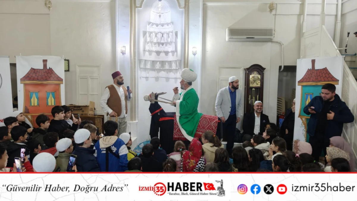 Manisa&rsquo;nın Şehzadeler Dilşikar Camii&rsquo;nde, Ramazan programı yoğun ilgi g&ouml;rd&uuml;