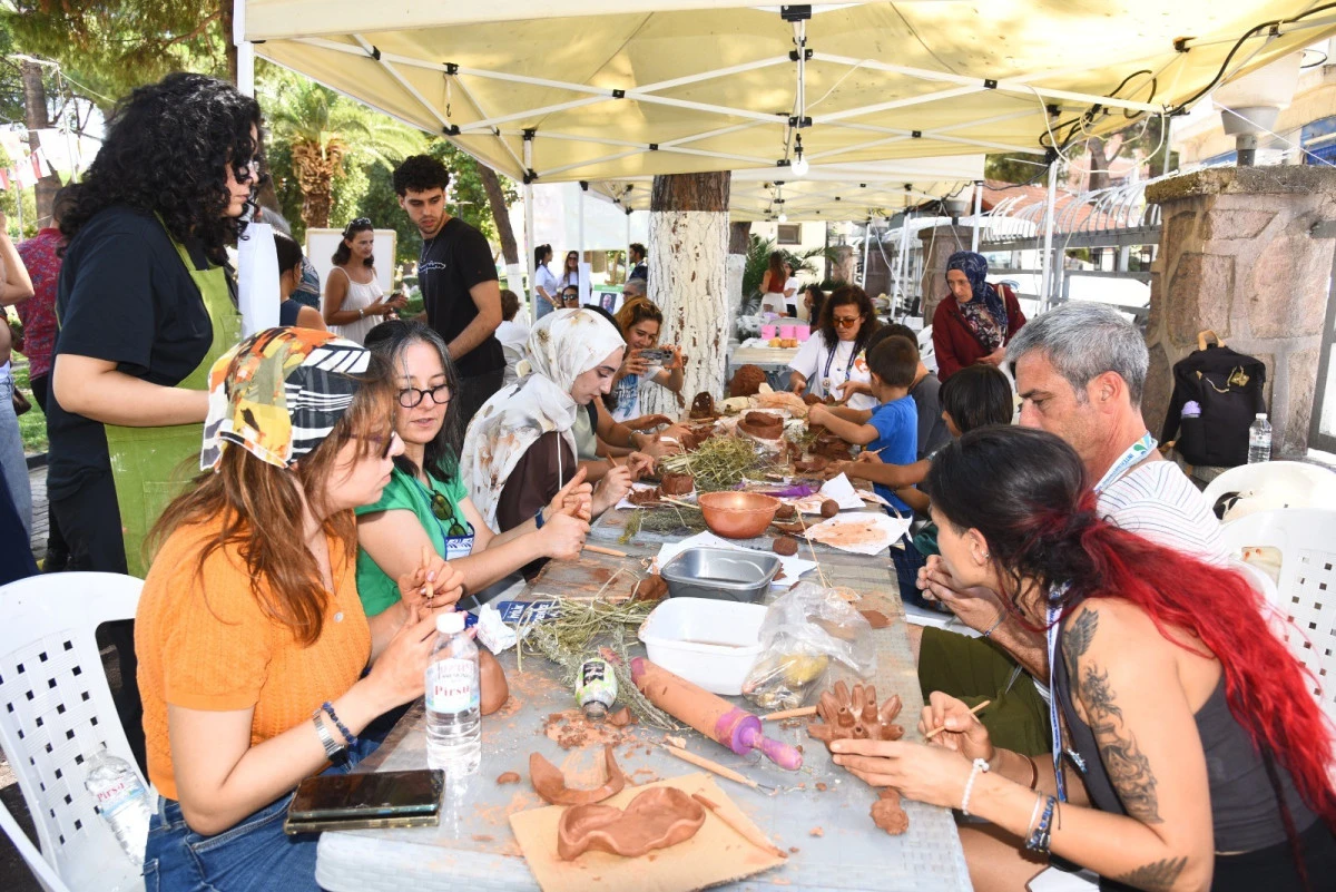 Menemen &Ccedil;&ouml;mlek Festivali'nde &ouml;rnek hareket