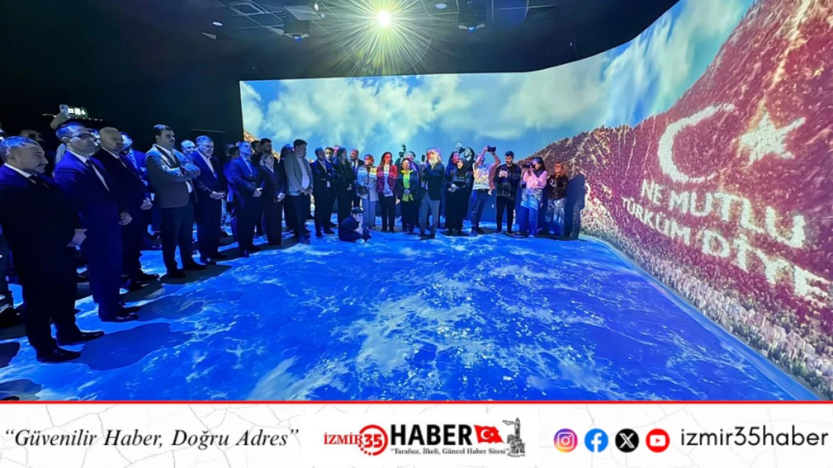 Menemen'de binlerce y&uuml;rek, Kurtuluş Savaşı ruhunu hissetti