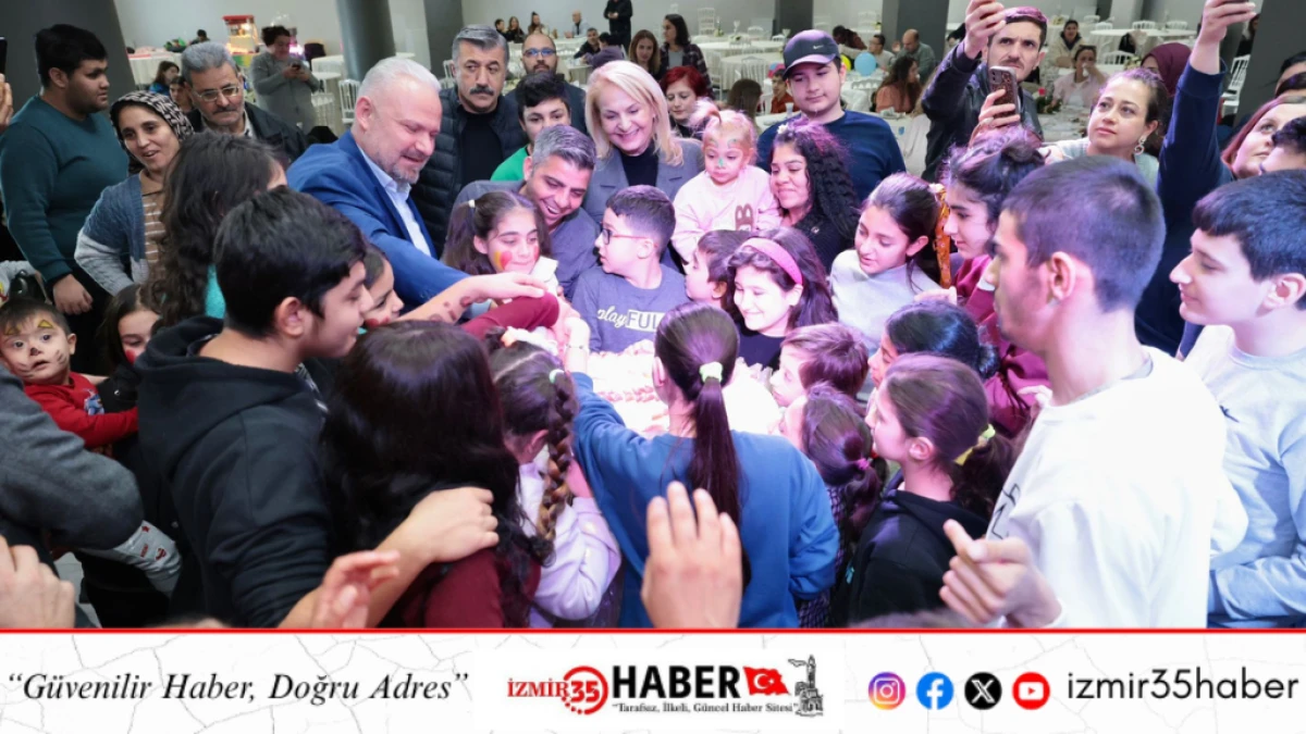 Menemen'de &ouml;zel &ccedil;ocukların karne sevinci y&uuml;rekleri ısıttı