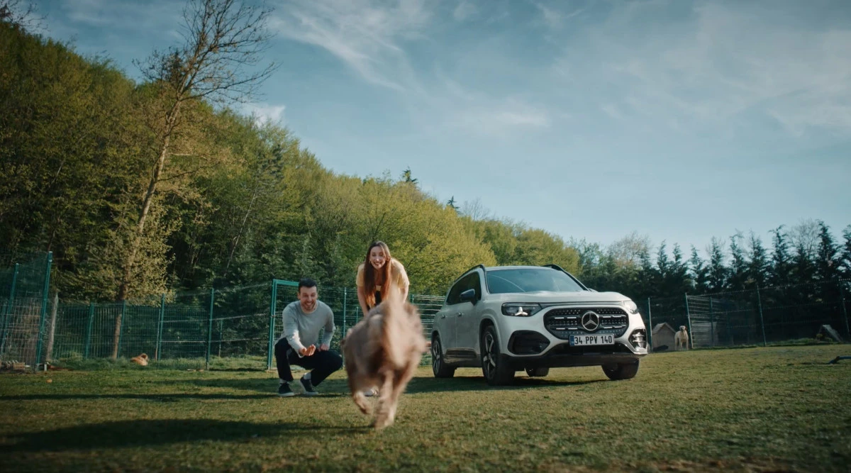 Mercedes-Benz T&uuml;rkiye ve HA&Ccedil;İKO&rsquo;dan K&ouml;peklere &Ouml;zel G&uuml;venli Yolculuk Filmi: İlk Yolculuk