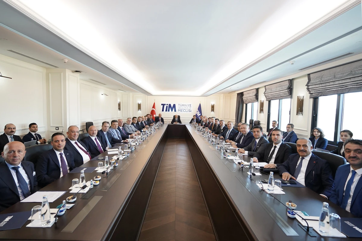 &Ouml;mer Celal Umur, TİM Y&ouml;netim Kurulu'na se&ccedil;ildi